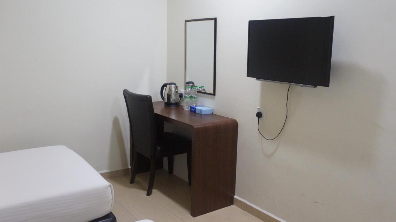 Be Boutique Hotel Клуанг Экстерьер фото